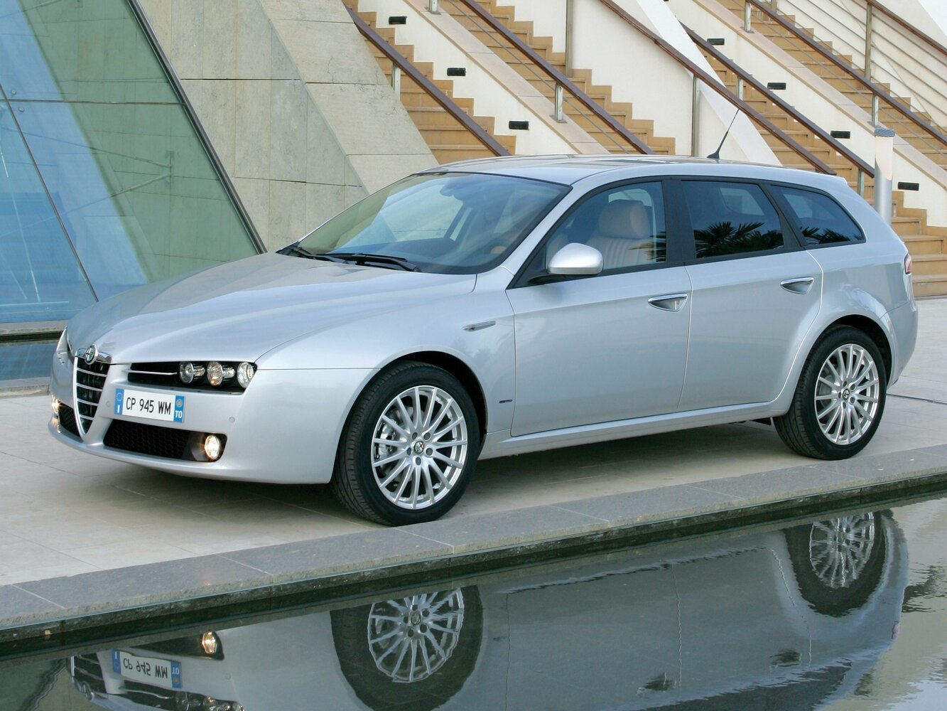 Alfa Romeo 159, Универсал 5 дв.: фото поколения