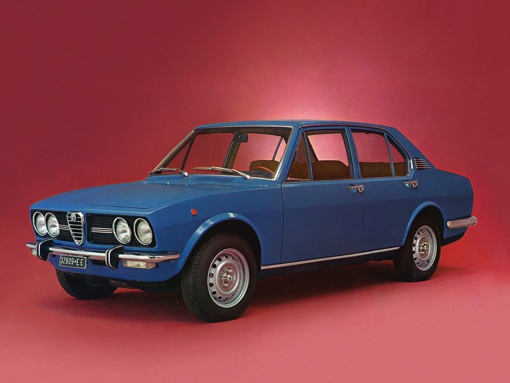 Alfa Romeo Alfetta, Седан: фото поколения