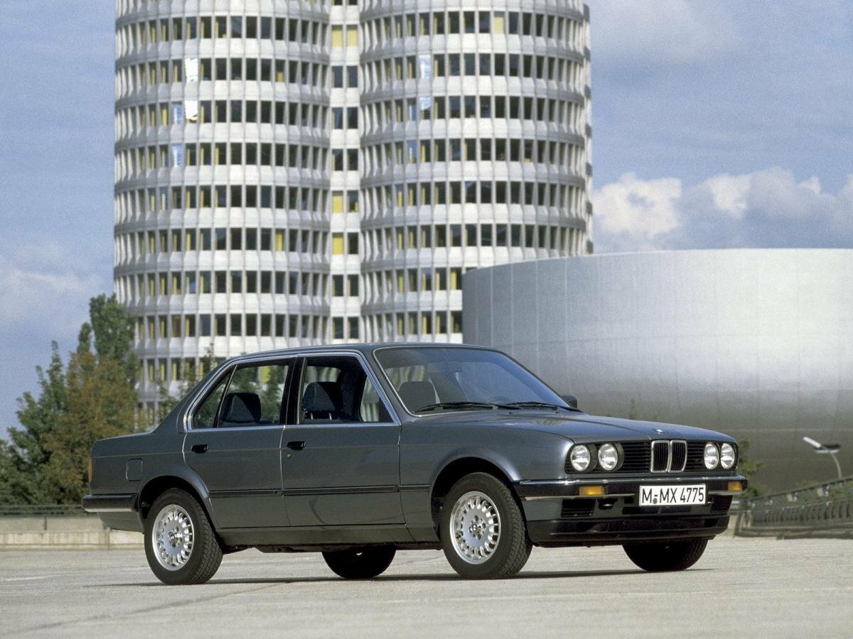 Alpina B3 E30, Седан: фото поколения