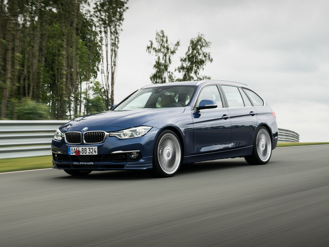 Alpina B3 F30 Рестайлинг, вид сбоку