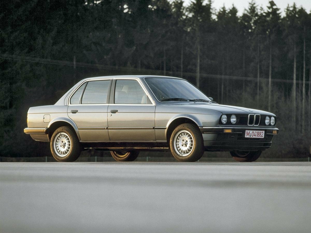 Alpina B6 E30, Седан: фото поколения