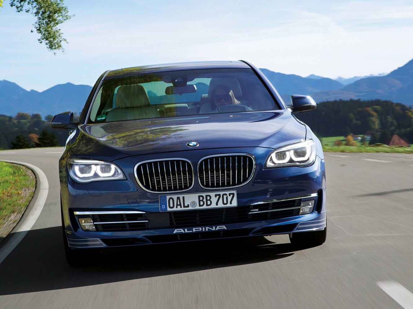 Alpina B7 F01/F02 Рестайлинг, вид сбоку