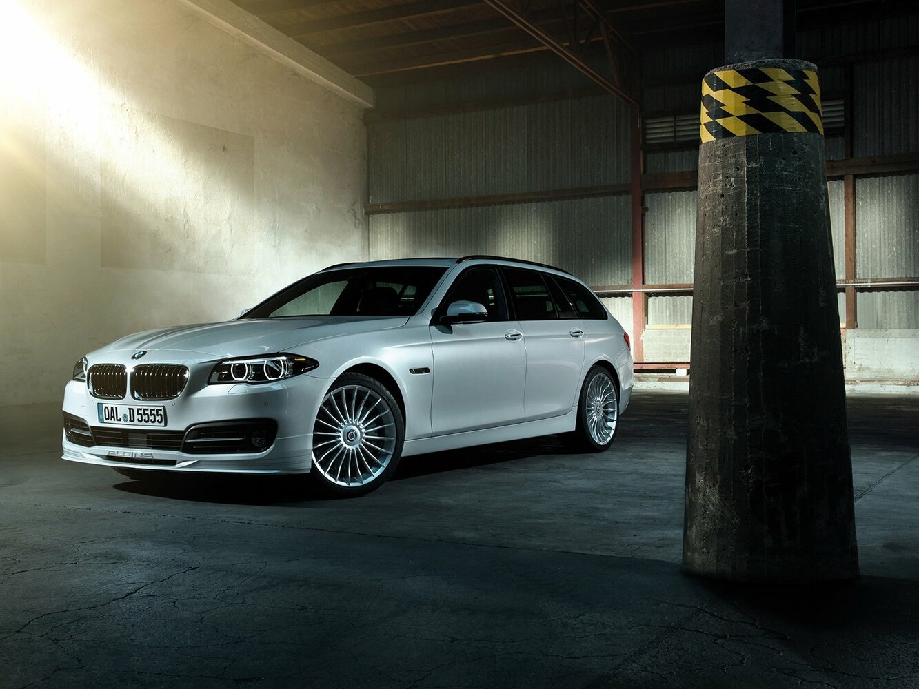 Alpina D5 F10/F11 Рестайлинг, вид сбоку