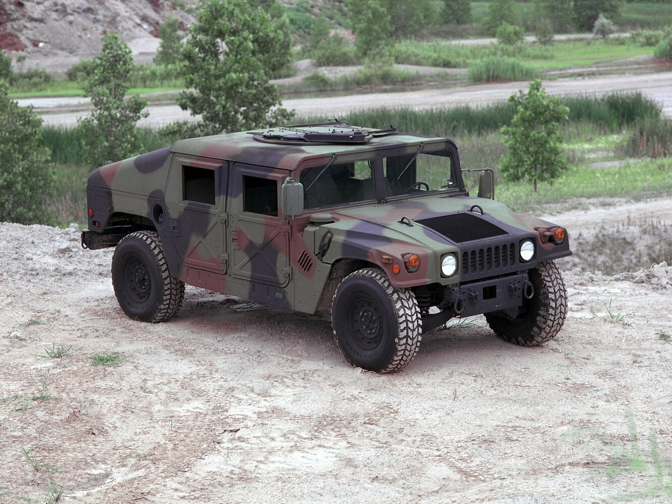 AM General HMMWV (Humvee)