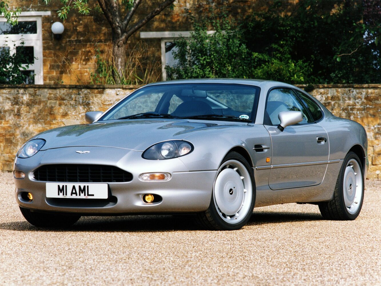 Aston Martin DB7 I