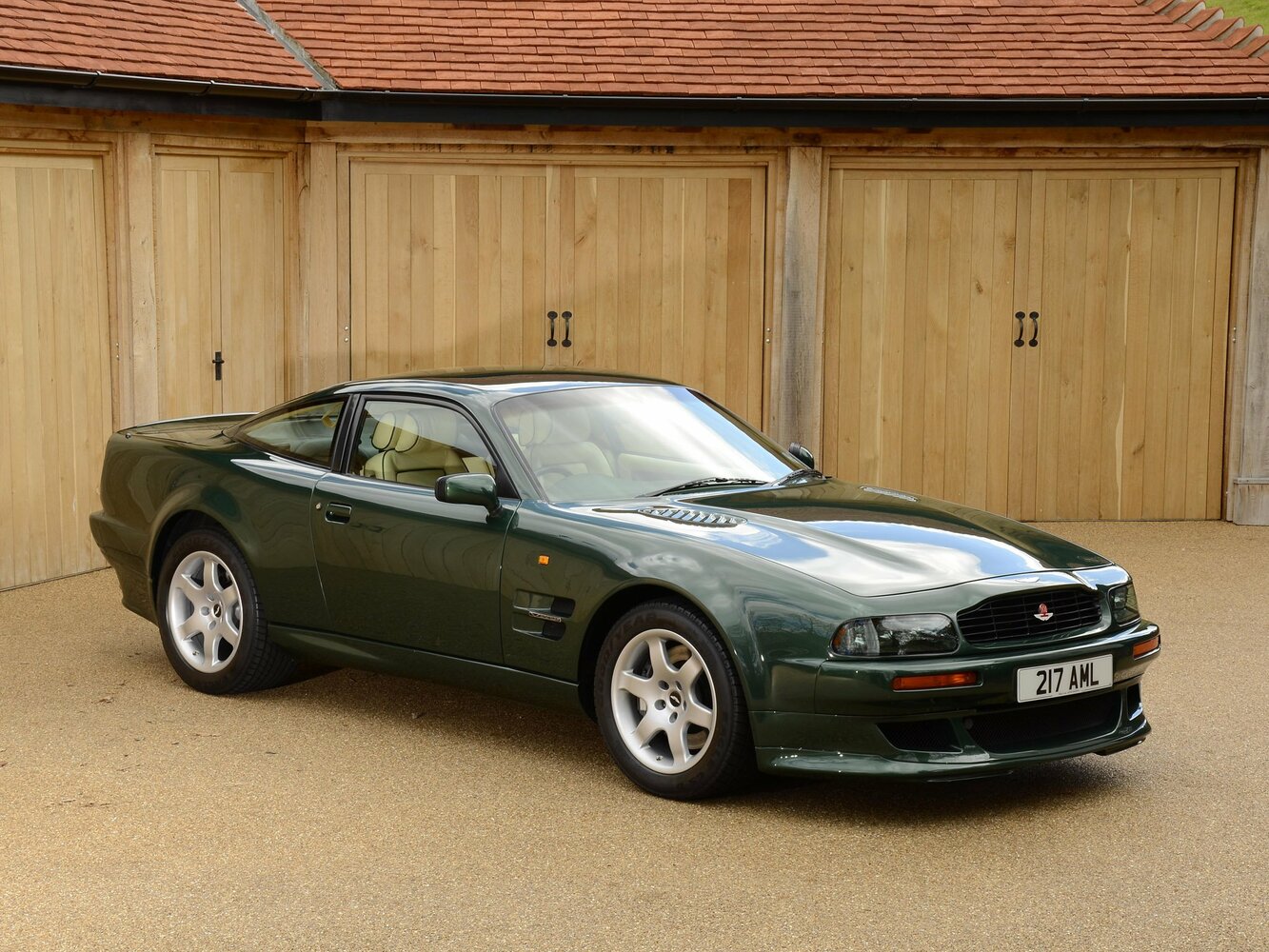 Aston Martin V8 Vantage II