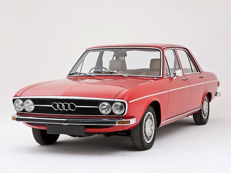 Audi 100 I (C1), Седан: фото поколения
