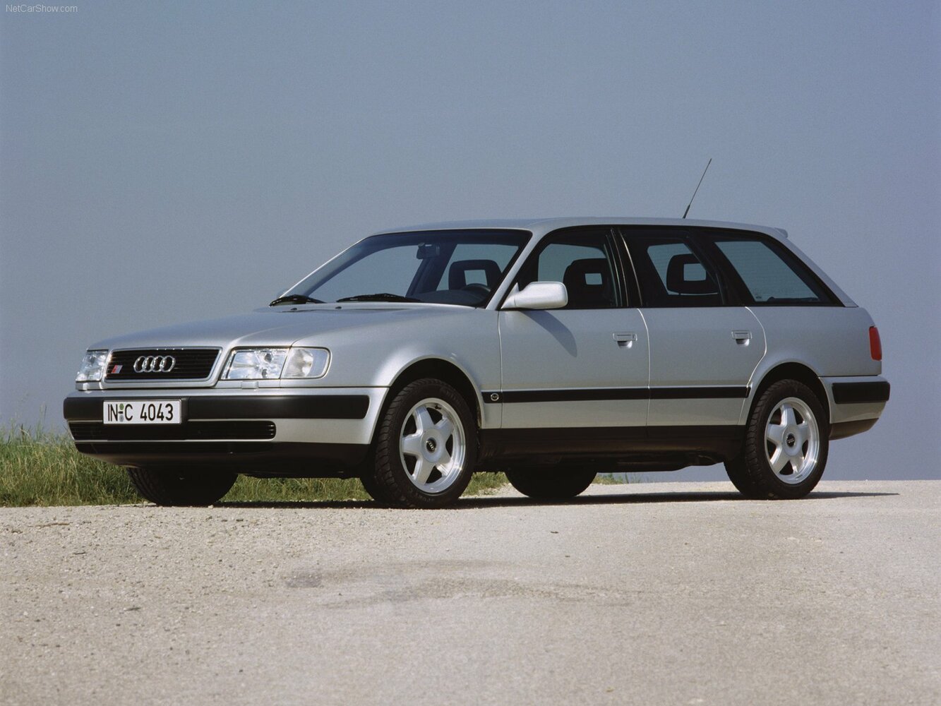 Audi 100 IV (C4), вид сбоку