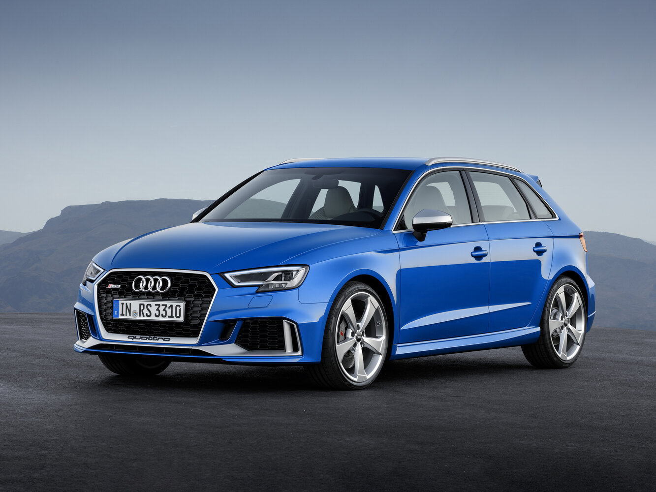 Audi RS 3 II (8V) Рестайлинг, Хэтчбек 5 дв. Sportback: фото поколения