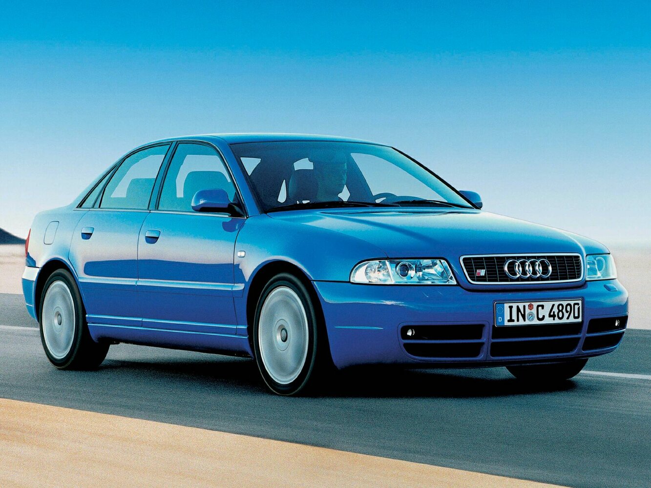 Audi S4 I (B5)