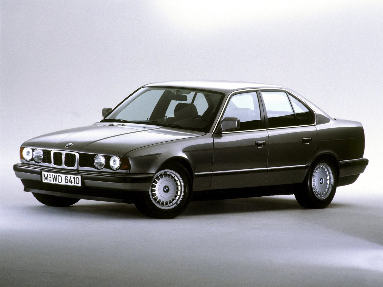 BMW 5 серии III (E34)