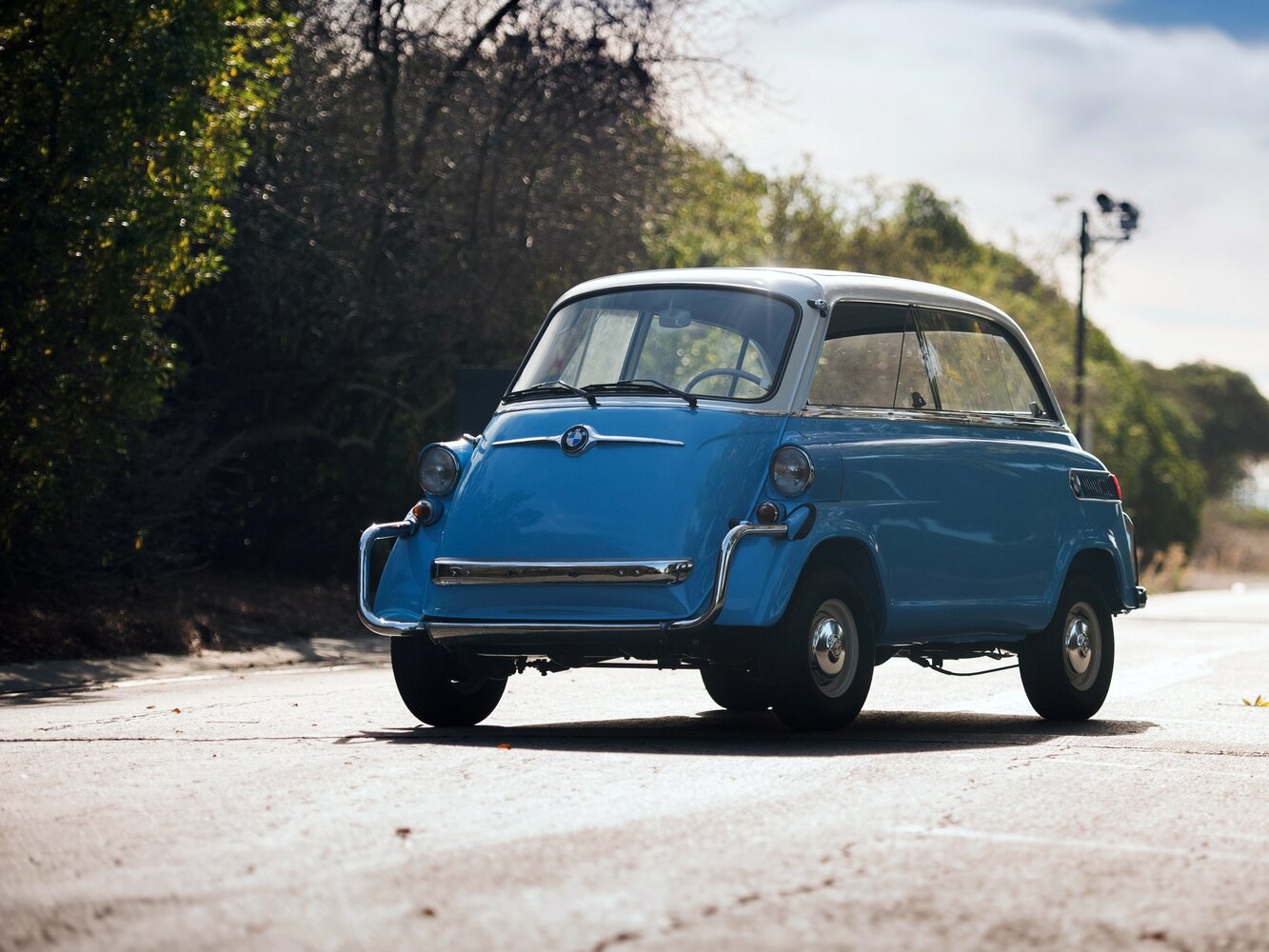 BMW 600