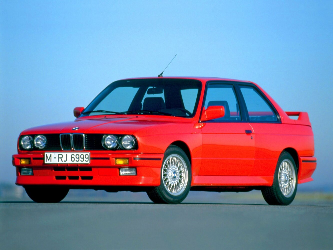 BMW M3 I (E30)