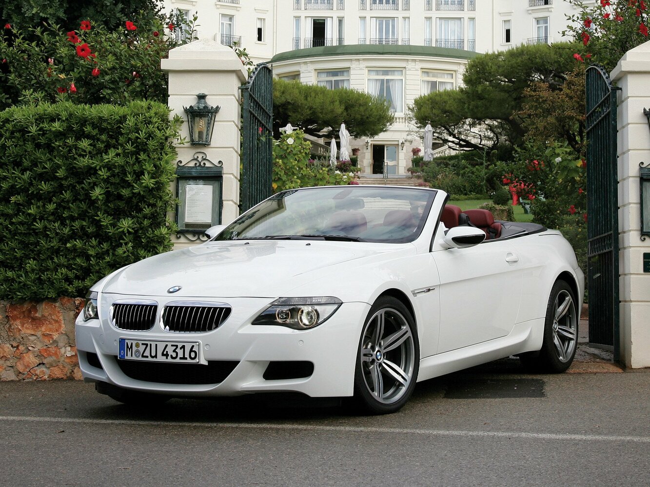 BMW M6 II (E63/E64), вид сбоку
