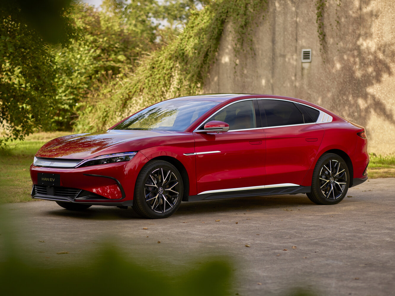 BYD Han I Рестайлинг 2, Седан EV: фото поколения