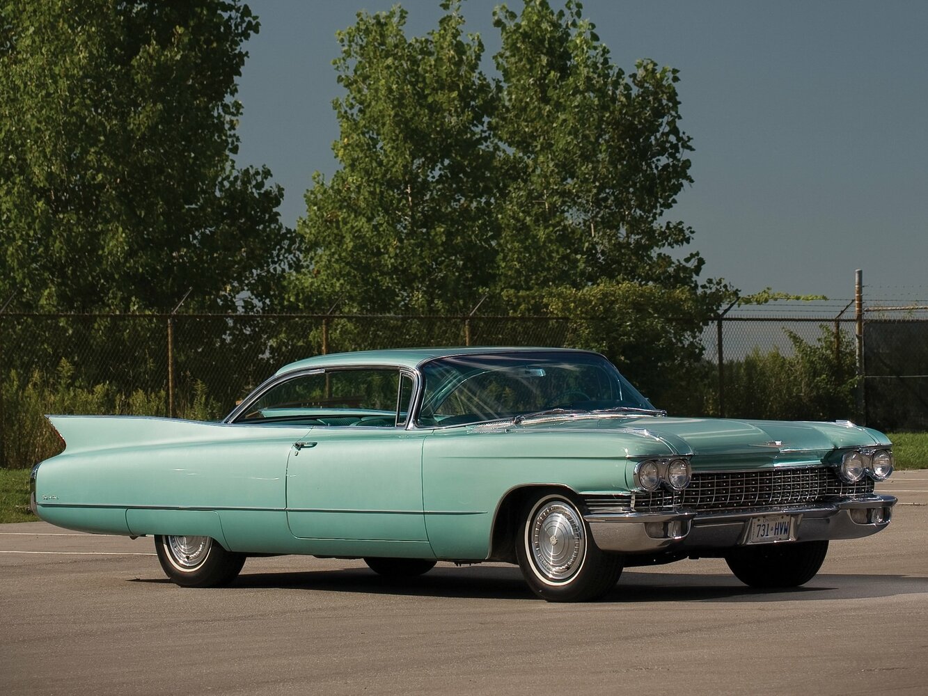 Cadillac DeVille I, Купе: фото поколения
