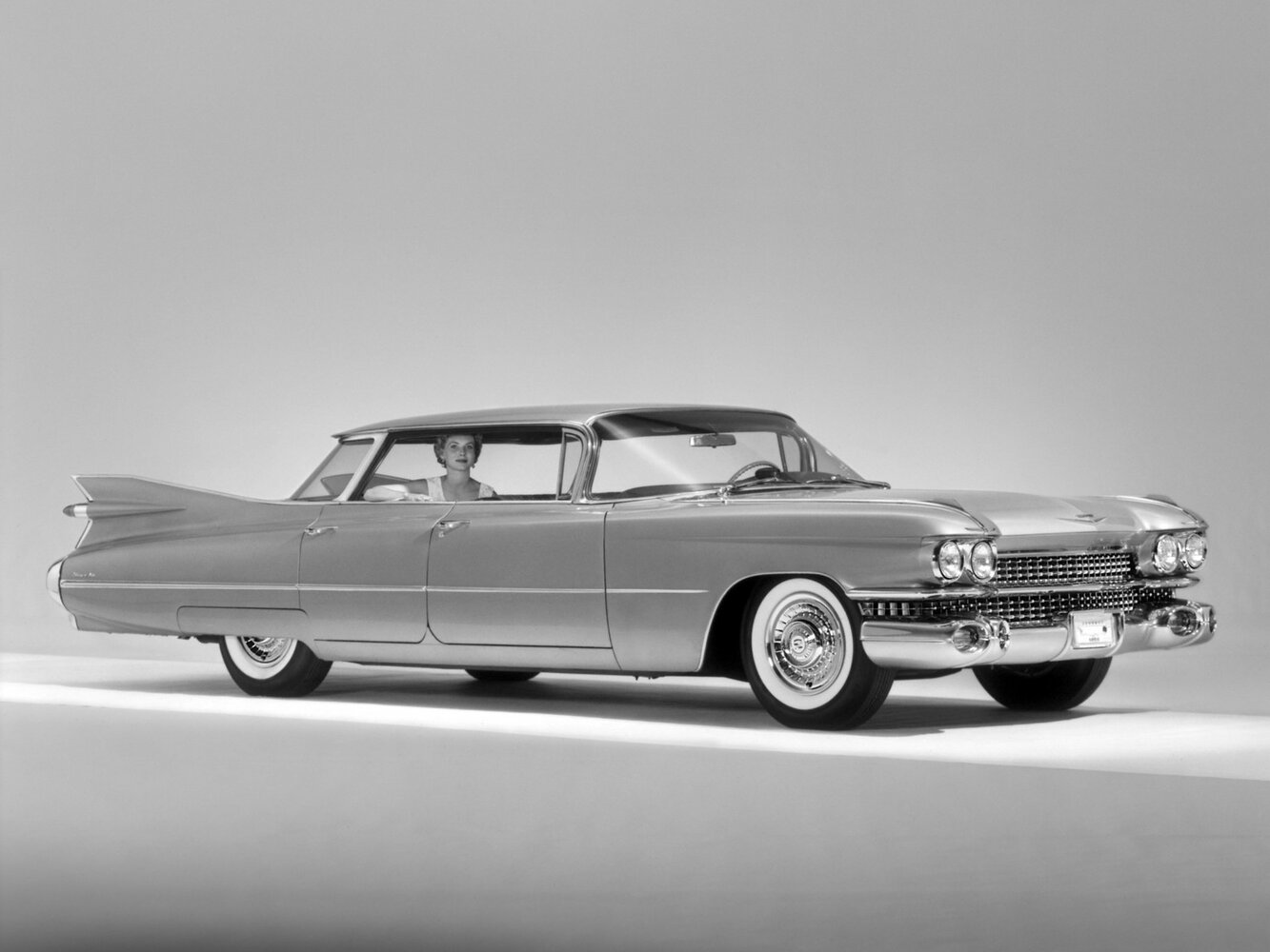 Cadillac DeVille I, Седан 4-window: фото поколения
