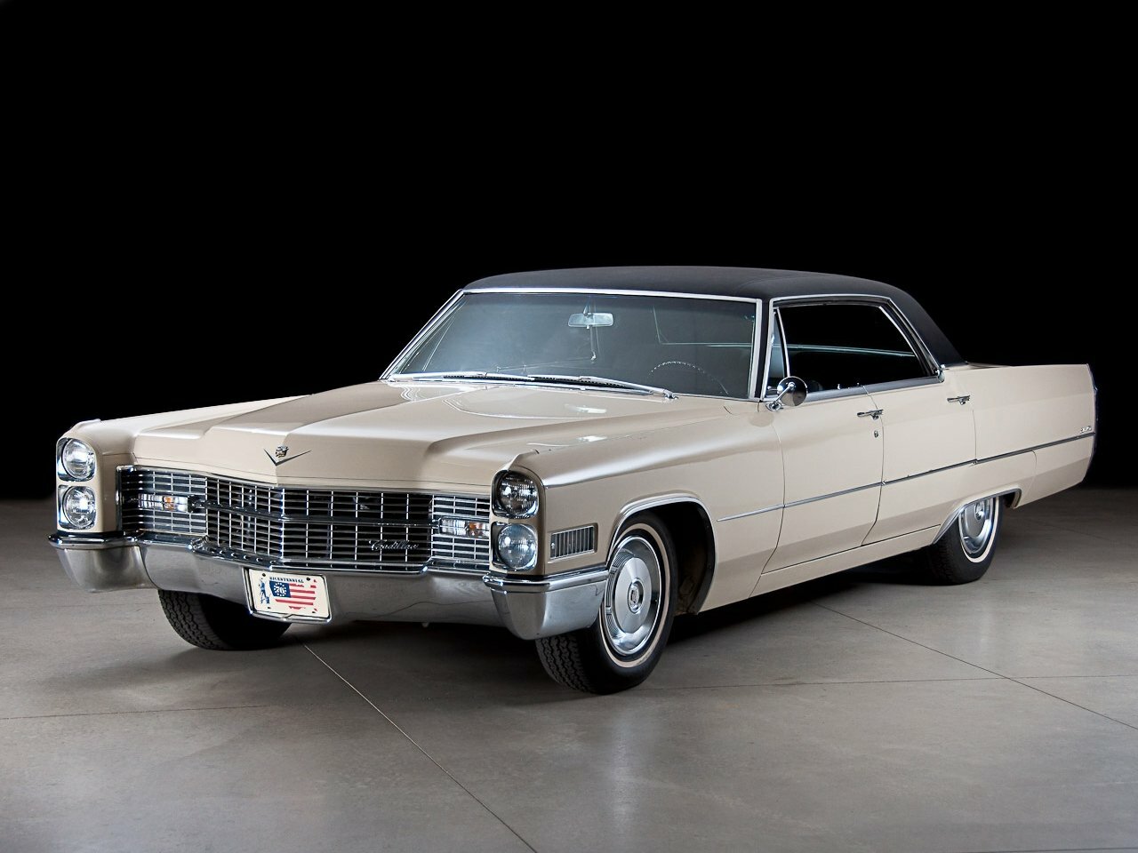 Cadillac DeVille III, вид сбоку