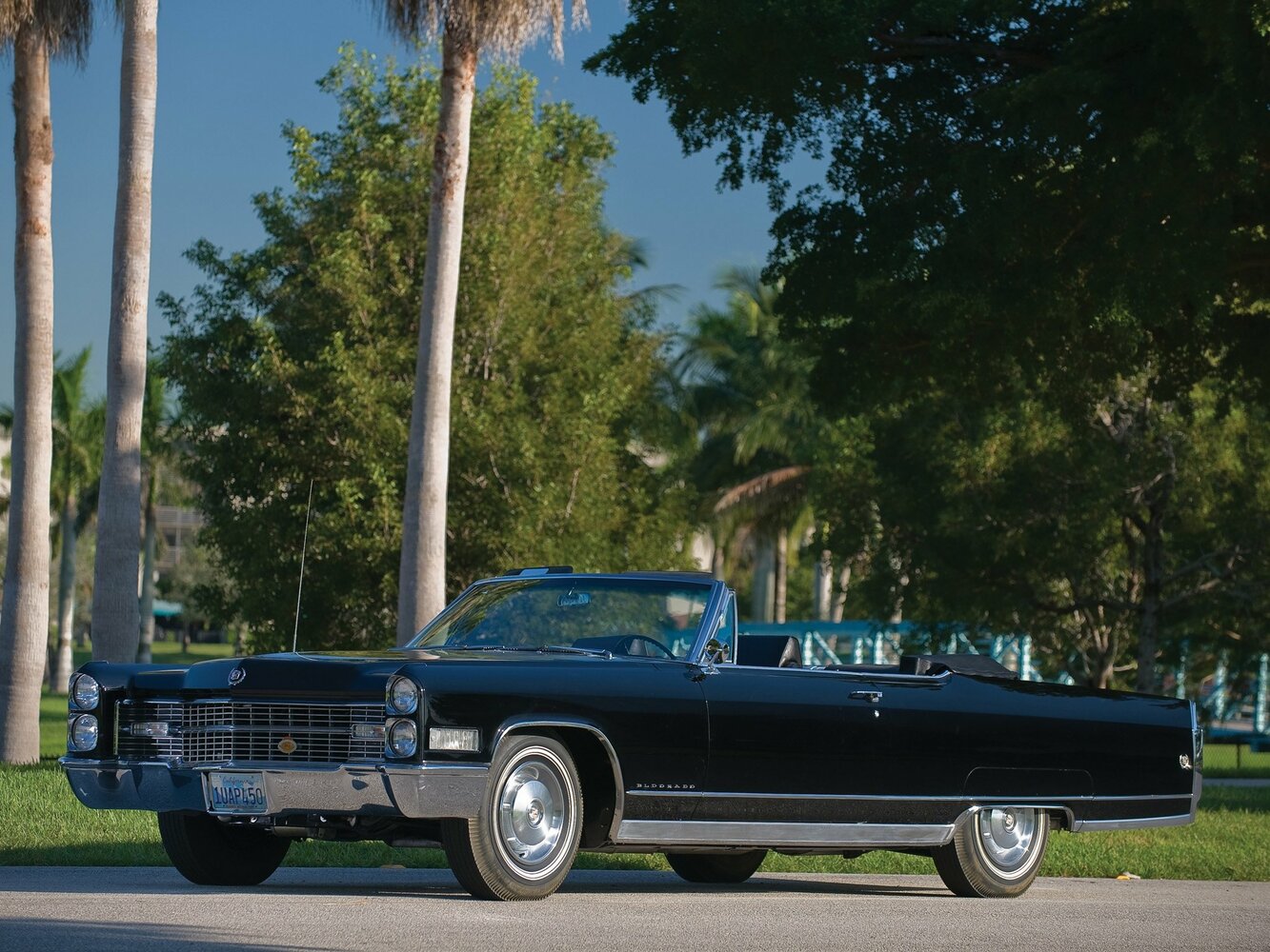 Cadillac Eldorado V