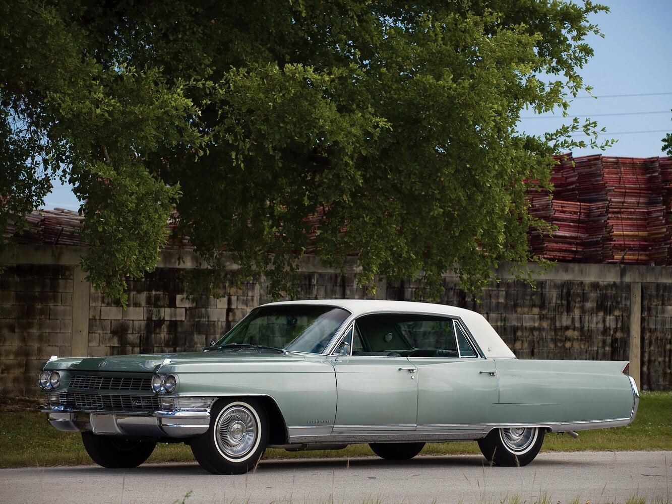 Cadillac Fleetwood 75 Series