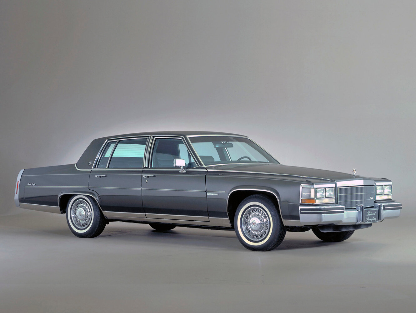 Cadillac Fleetwood Brougham II Рестайлинг