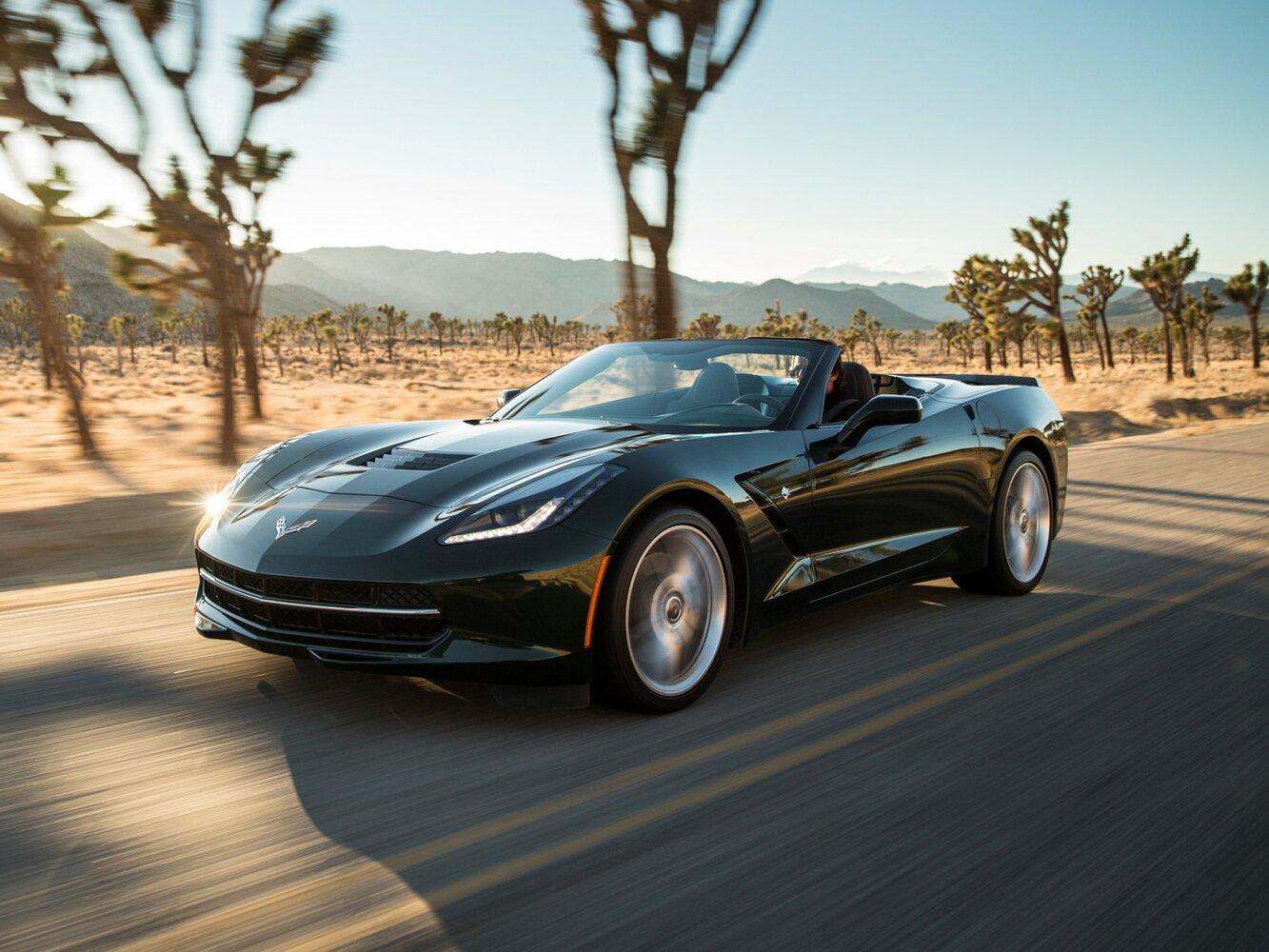 Chevrolet Corvette C7, вид сбоку