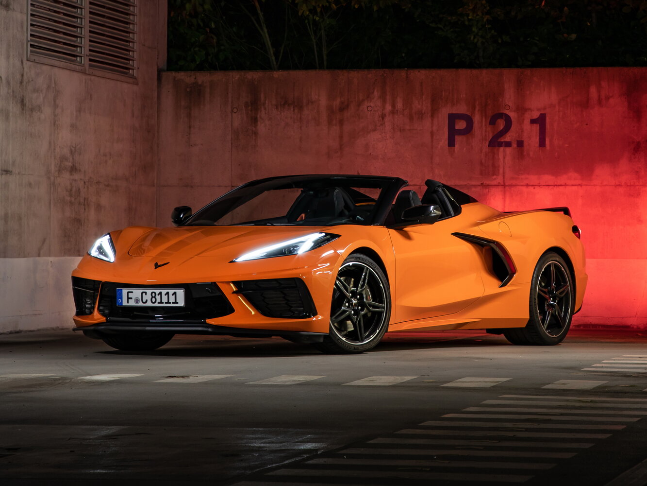 Chevrolet Corvette C8, вид сбоку