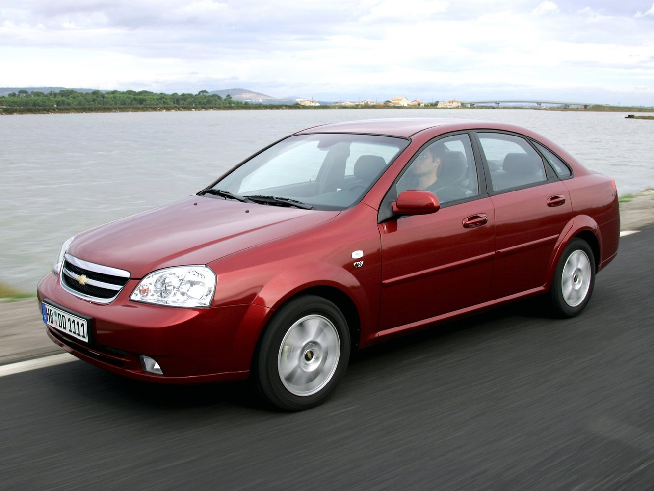 Chevrolet Lacetti I, вид сбоку