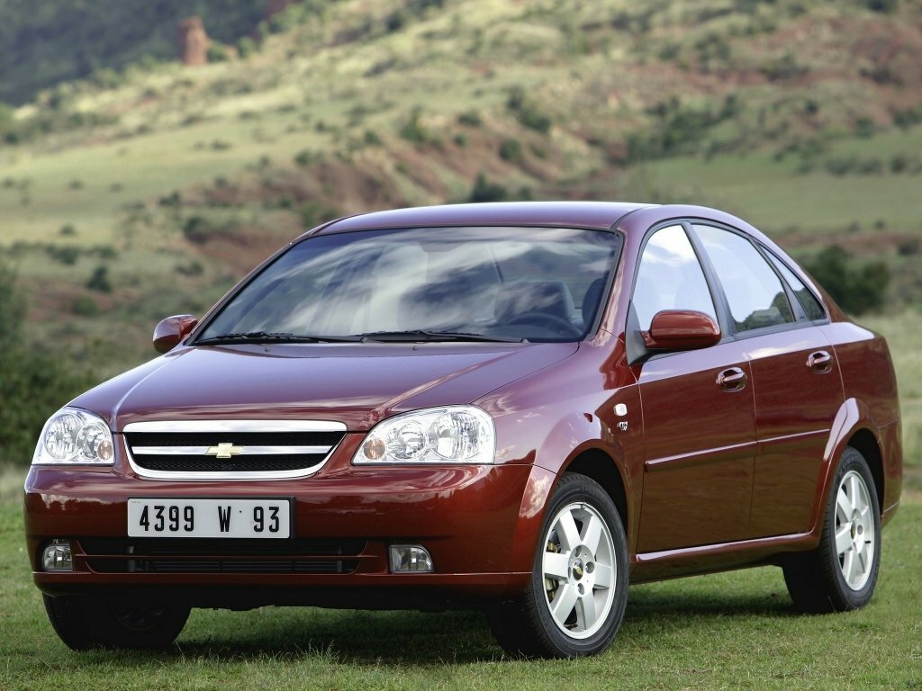 Chevrolet Nubira, вид сбоку
