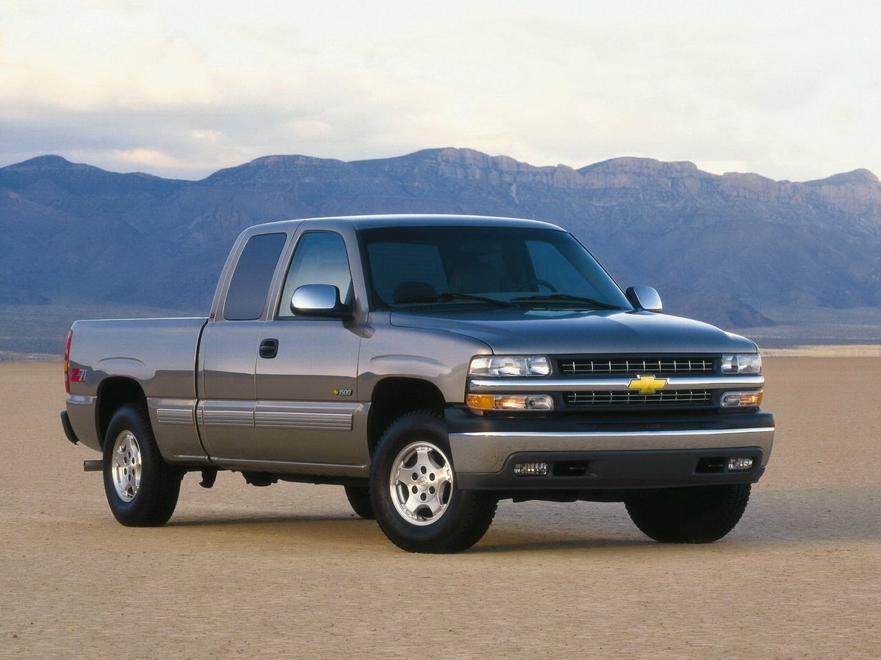 Chevrolet Silverado I (GMT800), Пикап Полуторная кабина Extended Cab: фото поколения