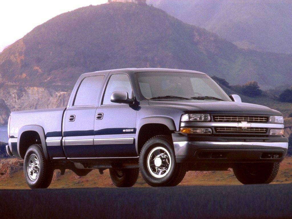 Chevrolet Silverado I (GMT800), вид сбоку