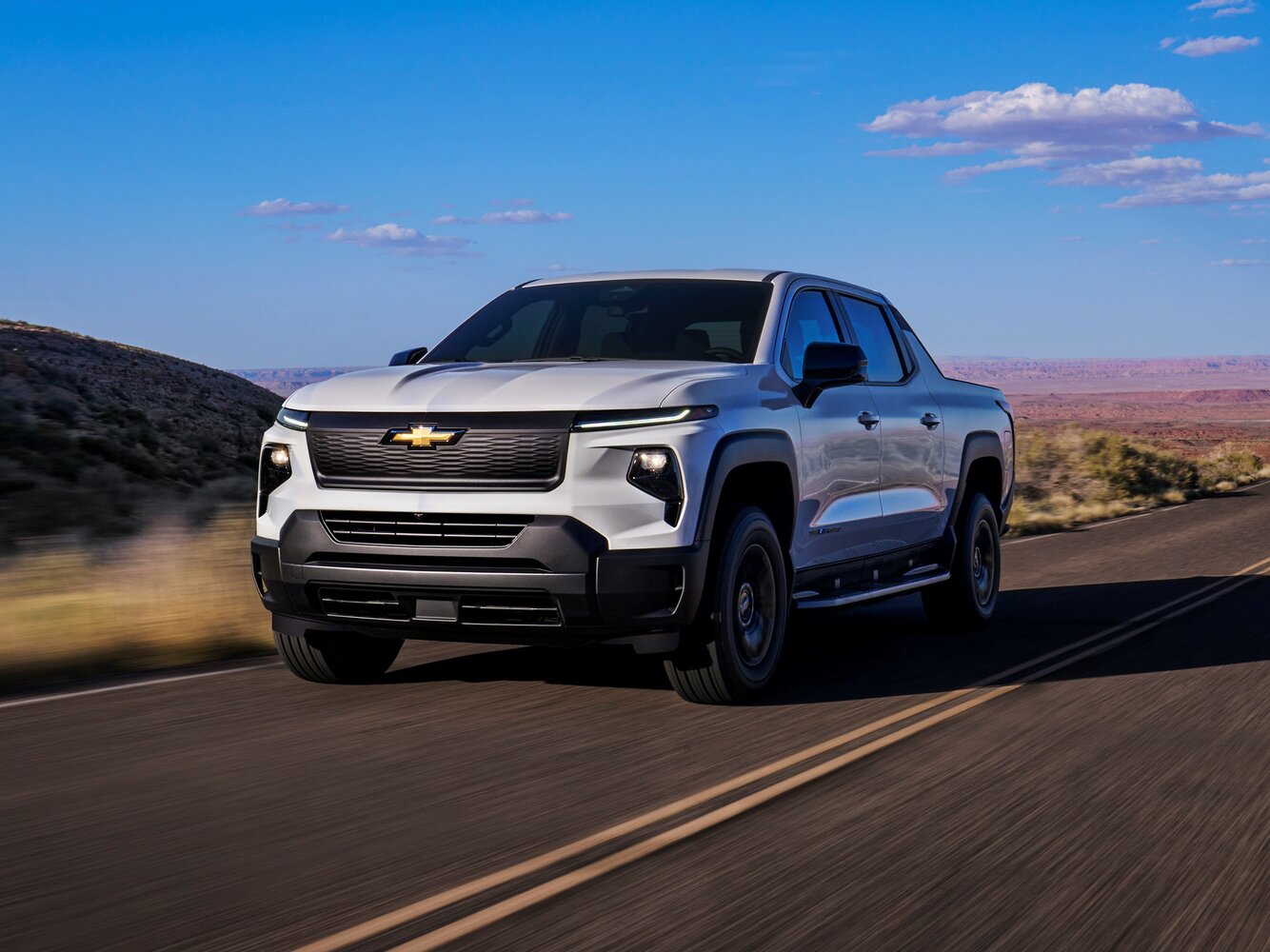 Chevrolet Silverado IV (T1XX) Рестайлинг, Пикап Двойная кабина EV: фото поколения