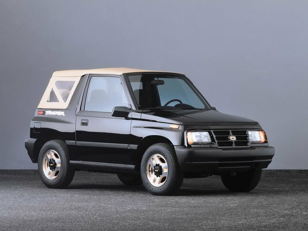 Chevrolet Tracker I, Внедорожник открытый: фото поколения