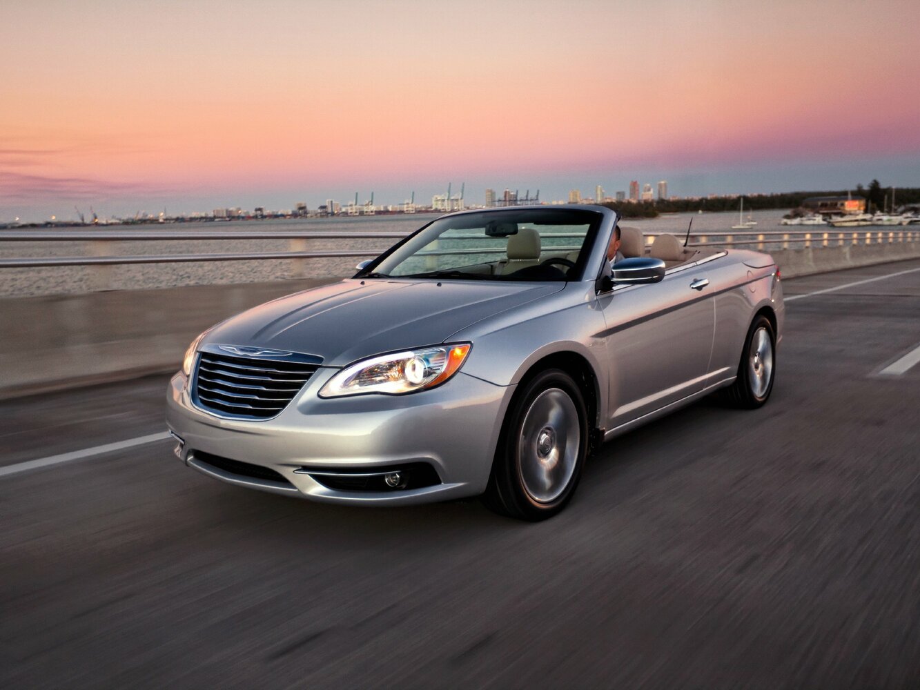 Chrysler 200, фото
