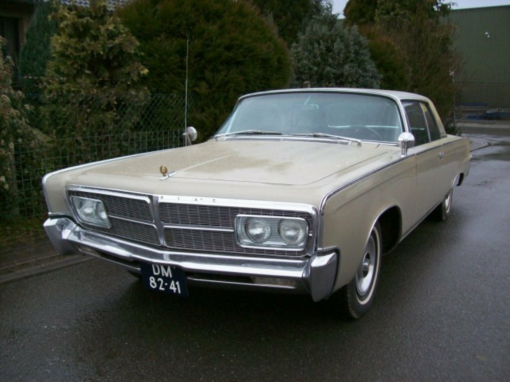 Chrysler Imperial Crown ii