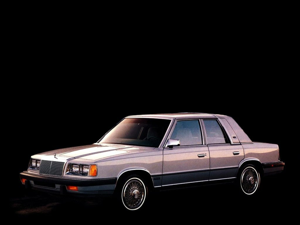 Chrysler LeBaron II, Седан: фото поколения