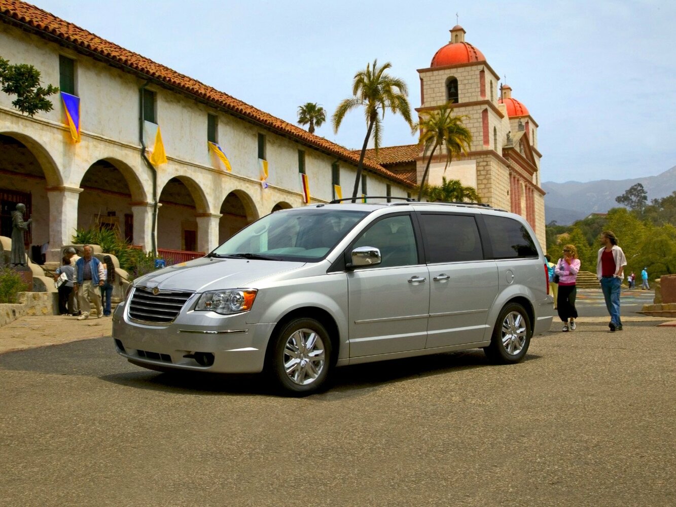 Chrysler Town & Country V
