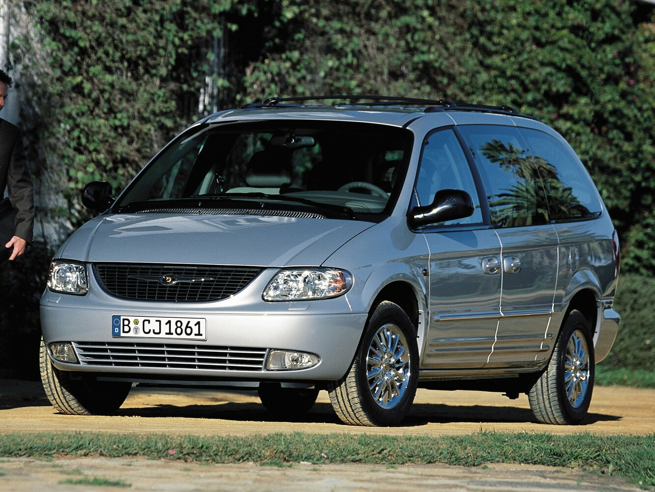 Chrysler Voyager IV, вид сбоку