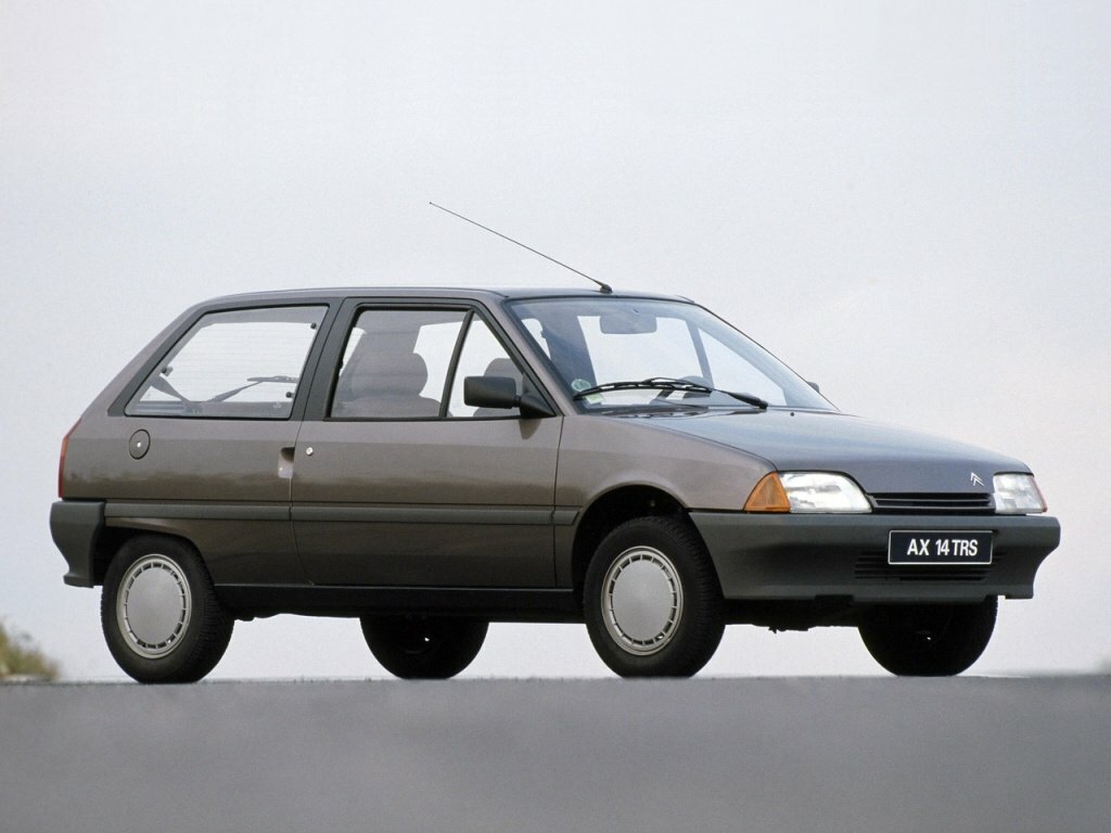 Citroen AX, вид сбоку