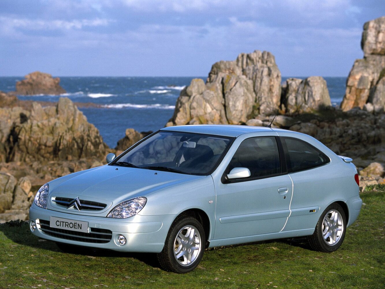 Citroen Xsara, вид сбоку