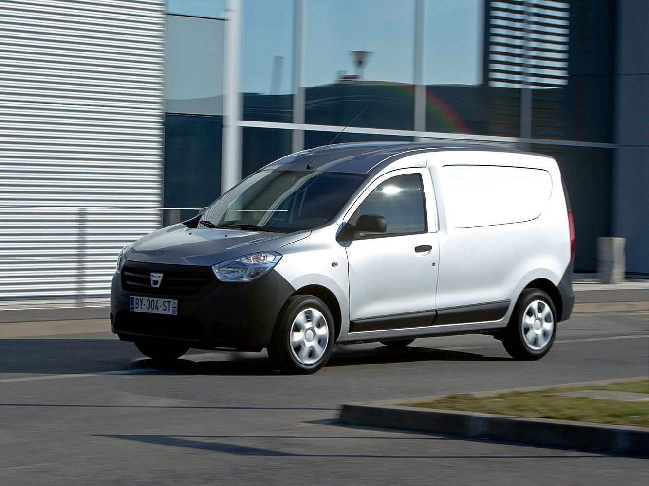Dacia Dokker I, Фургон: фото поколения