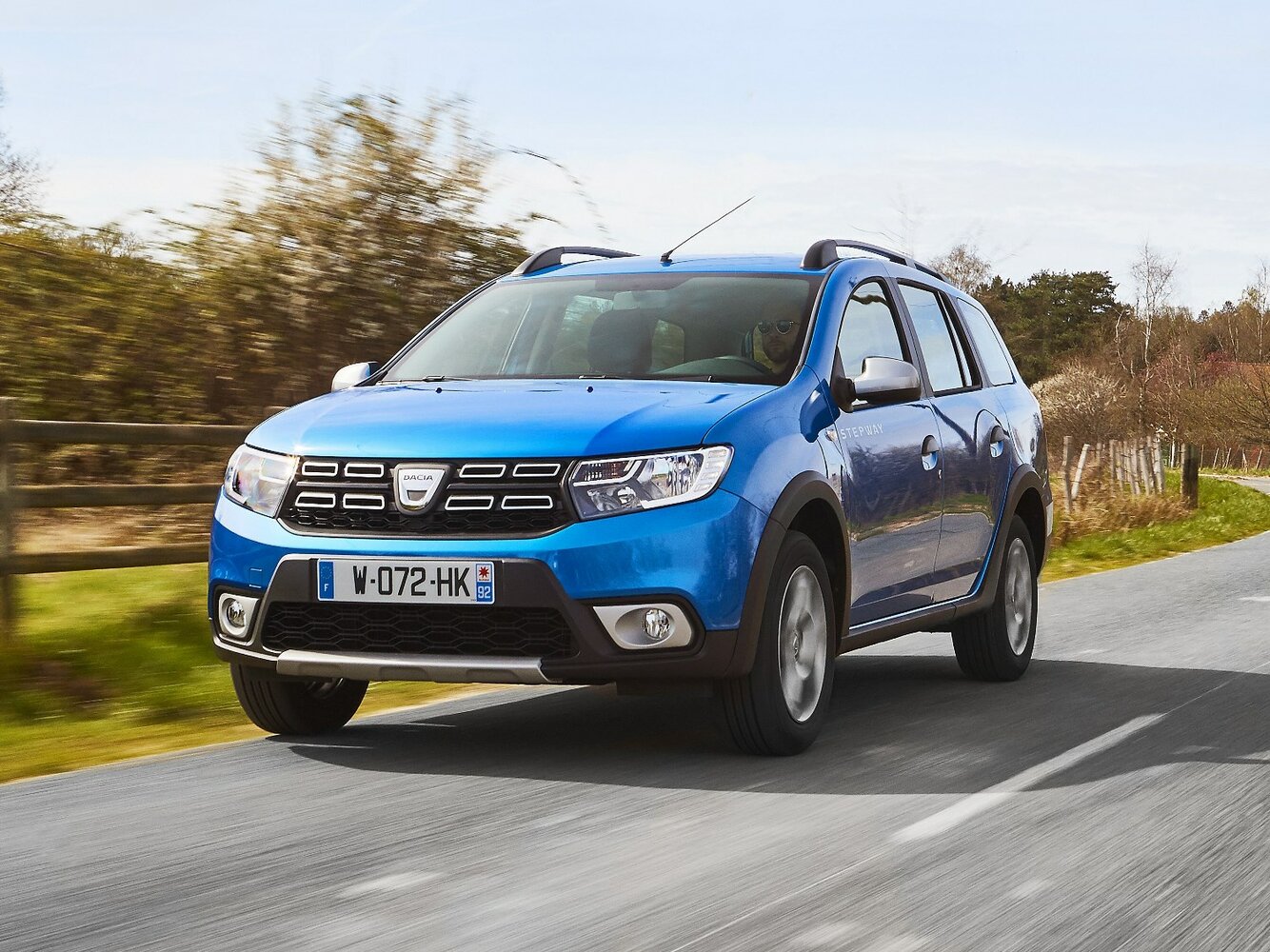 Dacia Logan II Рестайлинг, Универсал 5 дв. Stepway: фото поколения