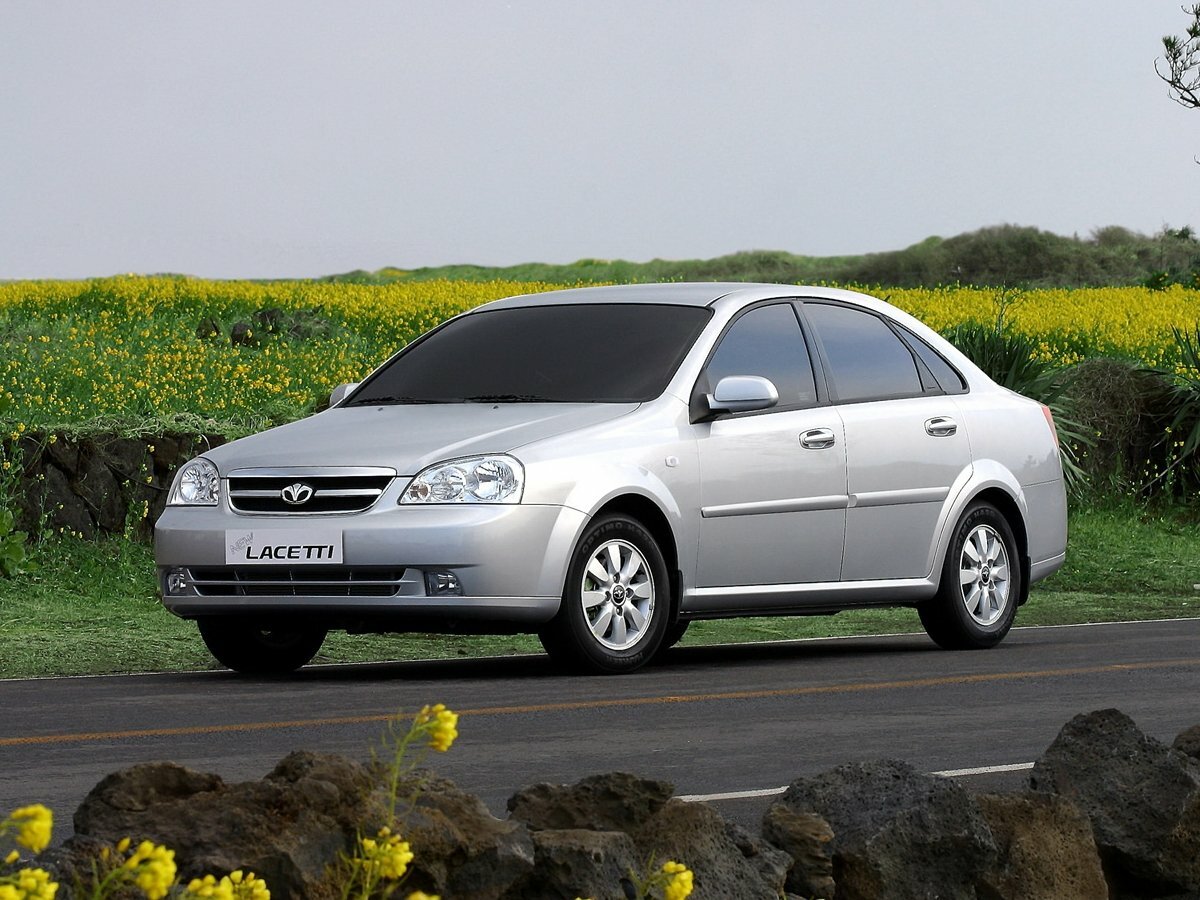 Daewoo Lacetti, вид сбоку