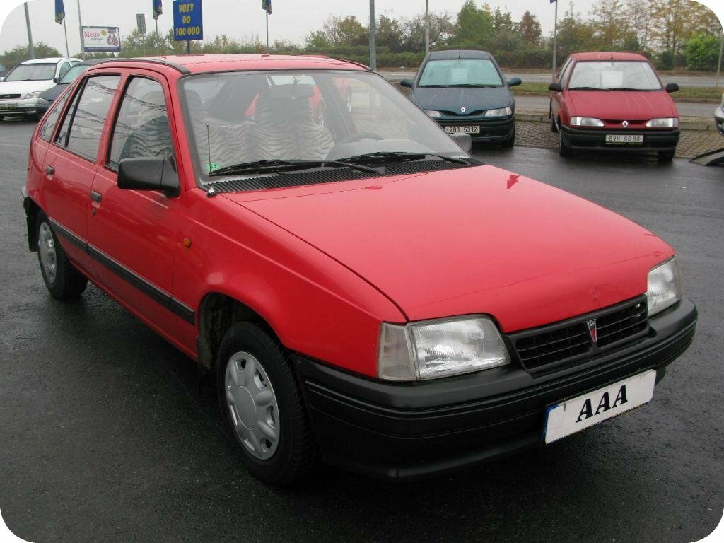 Daewoo Racer I, Хэтчбек 5 дв.: фото поколения