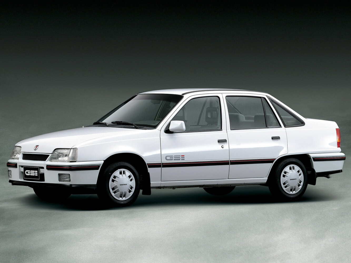 Daewoo Racer I, Седан: фото поколения