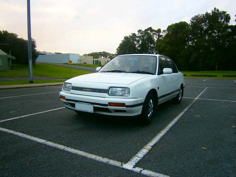Daihatsu Applause I