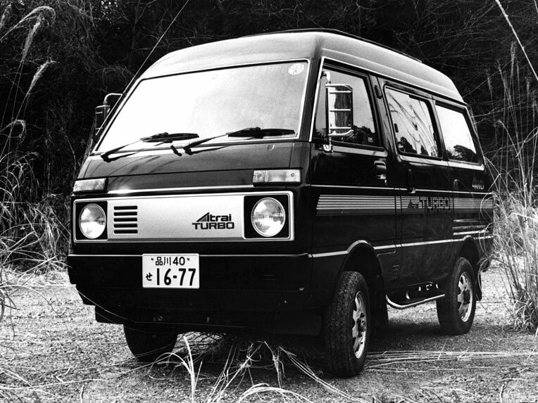 Daihatsu Atrai I