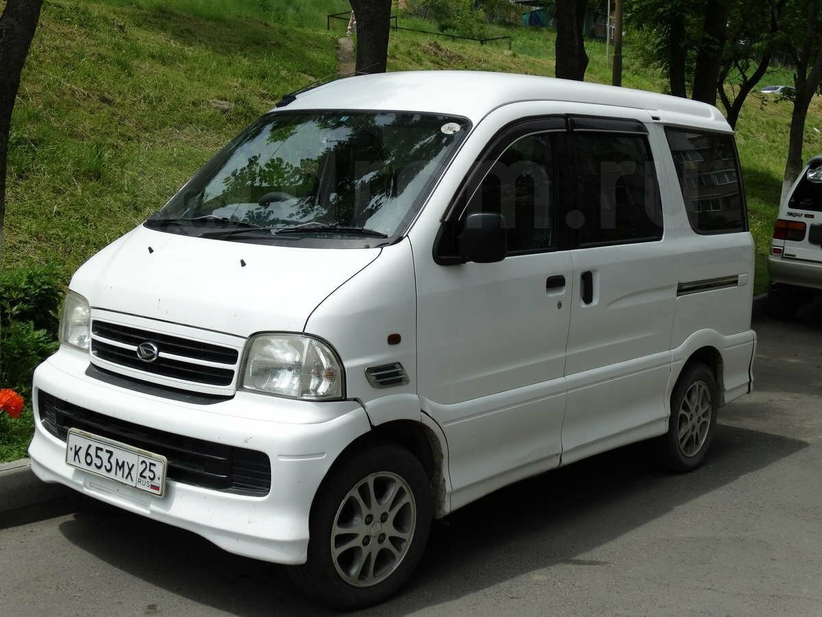 Daihatsu Atrai IV, вид сбоку