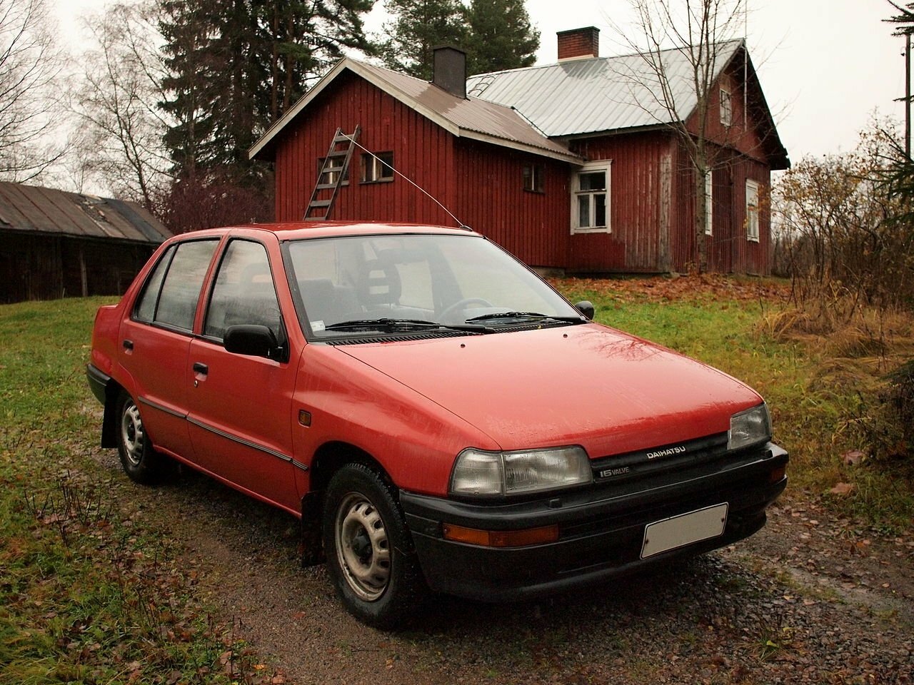 Daihatsu Charade III, вид сбоку