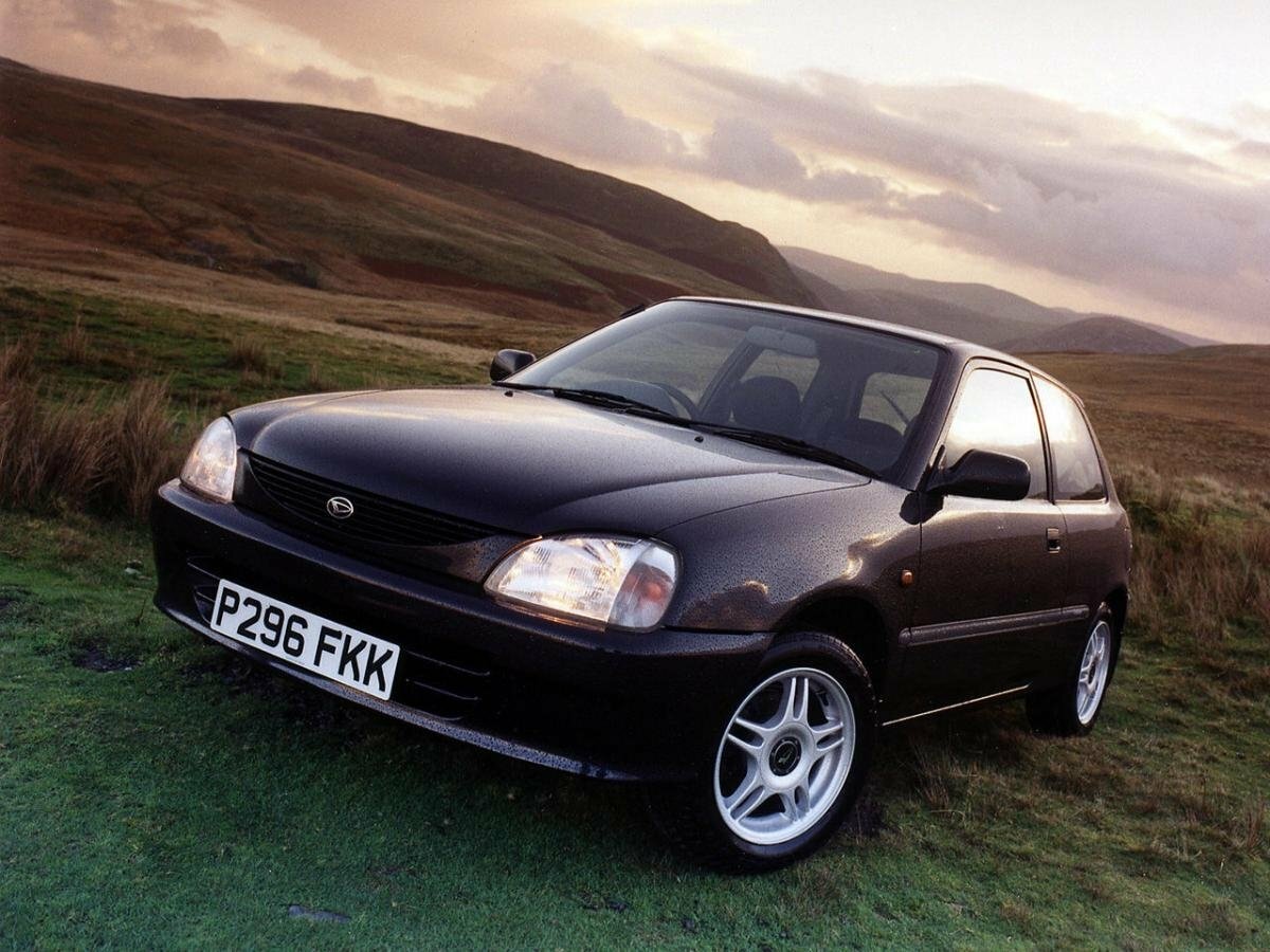 Daihatsu Charade IV Рестайлинг, Хэтчбек 3 дв.: фото поколения